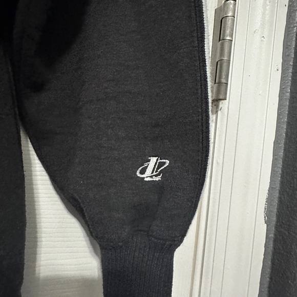 NFL Tampa Bay Buccaneers Sweatshirt 1/4 zip M Pullover Football Raise The Flags - Picture 2 of 7